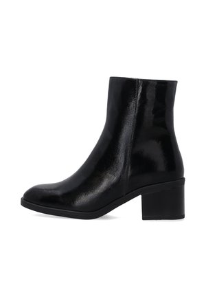 Kotníkové boty - black