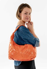 Emily & Noah Bolso de mano - orange
