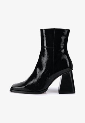 SOUTH - Korte laarzen - black
