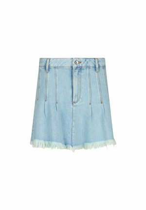 Mini-jupe en denim bleu clair avec boutons à l'avant, passants pour ceinture, coutures verticales et ourlet effiloché.