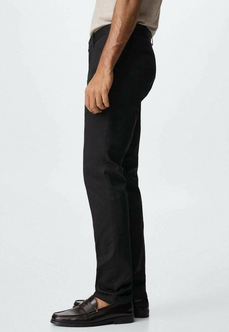 Herren Chinos | Mango DUBLINO Chino noir/schwarz - LI01840 Herren Chinos | Mango DUBLINO Chino noir/schwarz - LI01840
