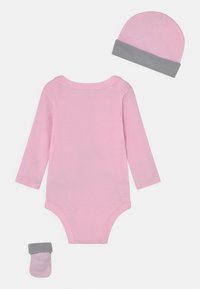 Jordan JUMPMAN BOOTIE SET UNISEX - Gorro - pink foam