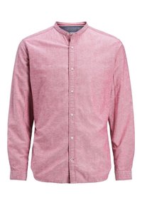 Camicia rossa a maniche lunghe con colletto a banda, apertura con bottoni e tessuto testurizzato. Presenta un motivo di intreccio sottile e polsini standard.