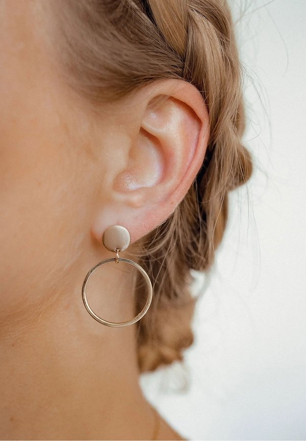 CIRCLE HOOPS - Ohrringe - goldfarben