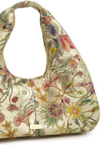 Goldene metallische Schultertasche mit einem floralen Druck in verschiedenen Farben, filigranen Details und einem Reißverschluss. Das Logo erscheint an der Seite.
