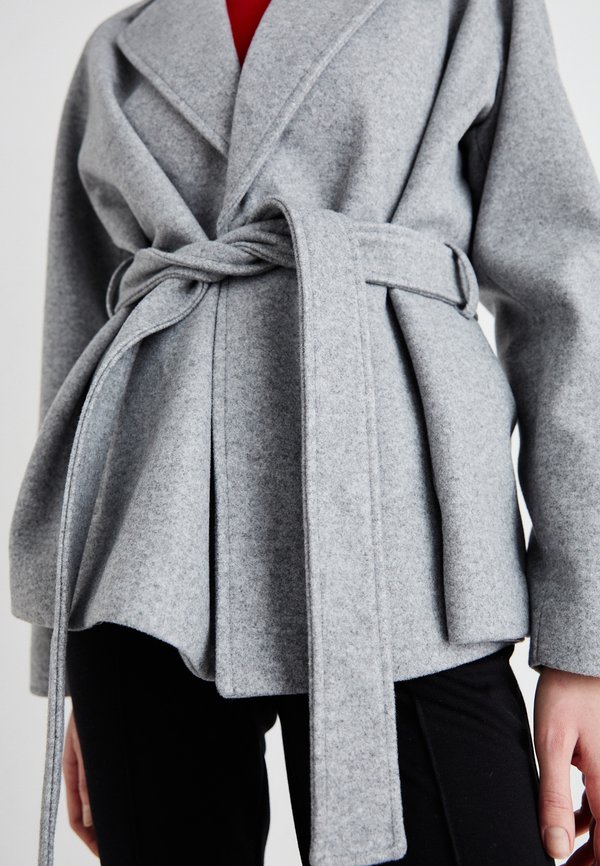 VMFORTUNEAYA RAGLAN SLEEVE NOO - Blazer4