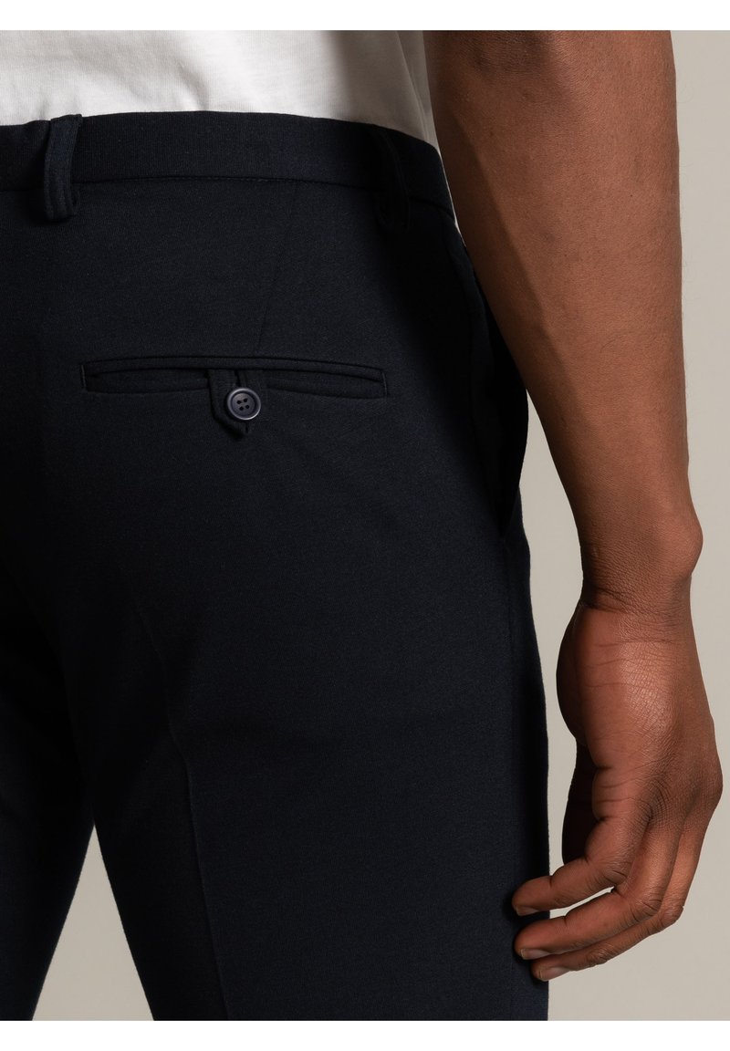 Herren Chinos | WORMLAND Stoffhose marine/dunkelblau - EC91429 Herren Chinos | WORMLAND Stoffhose marine/dunkelblau - EC91429
