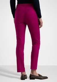 Lauren Ralph Lauren DOUBLE FACED STRETCH COTTON TROUSER - Hlače - fuchsia berry