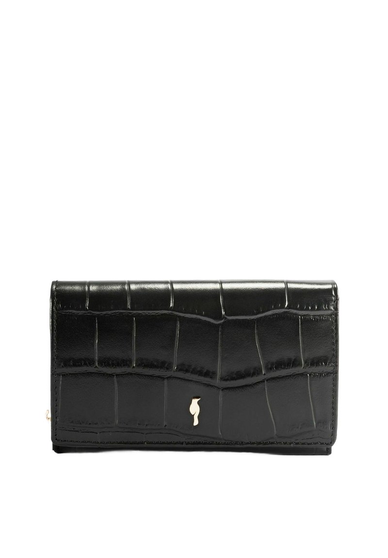 Czarny portfel o teksturze krokodyla z małym złotym emblematem ptaka z przodu, prostokątny i składany.