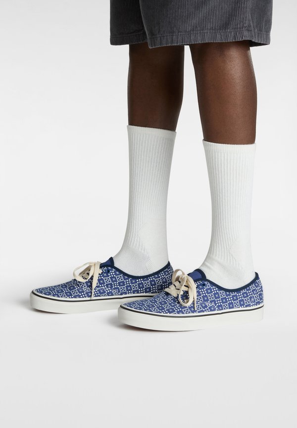 AUTHENTIC - Sneaker low