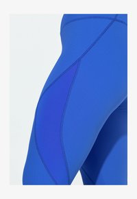 No seleccionado, royal blue