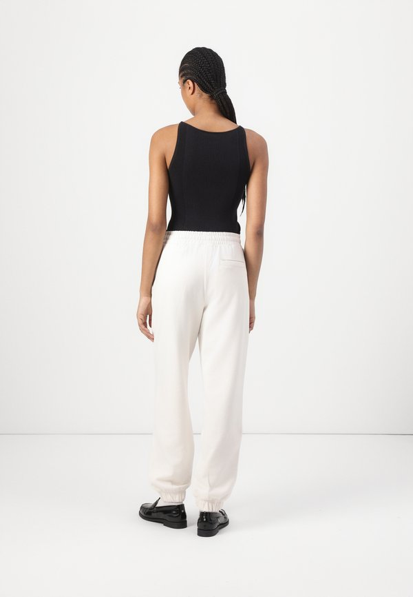 FRENCH TERRY LOGO - Tracksuit bottoms - tofu2