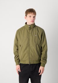 GANT HAMPSHIRE JACKET - Chaqueta fina - moss green
