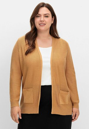 Sheego, VERSCHLUSSLOSE - Cardigan - camelfarben