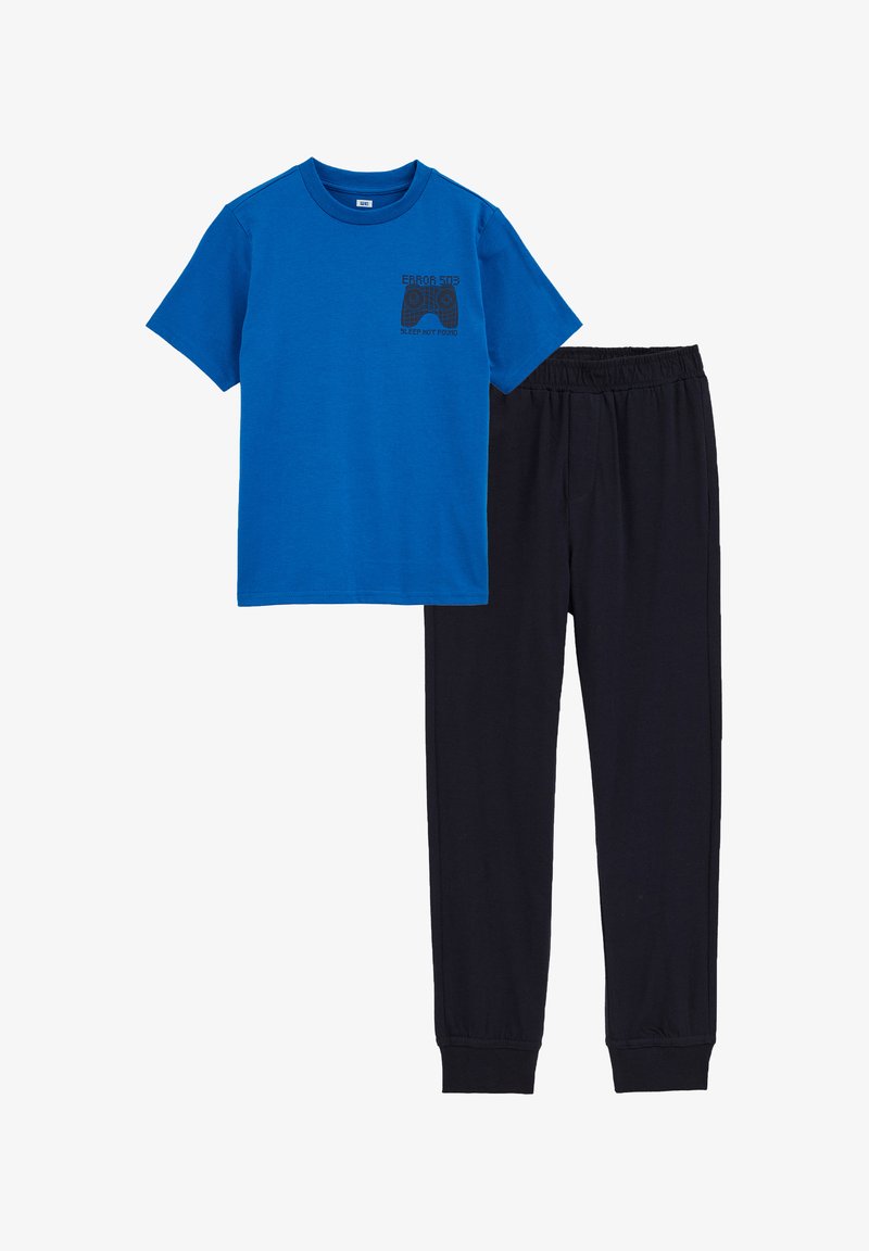 Blauw katoenen T-shirt met korte mouwen en zwarte broek. Het T-shirt heeft een bedrukt ontwerp met de tekst "ERROR 503 SLEEP NOT FOUND."