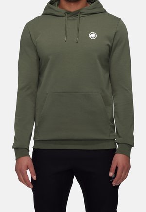 Olivgrüner Hoodie mit einer Fronttasche, Kordelzugkapuze und einem kleinen weißen Bären-Graphic auf der Brust. Aus weichem Stoff gefertigt.