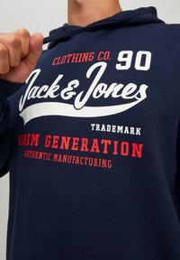 Jack & Jones JJELOGO HOOD - Bluza z kapturem