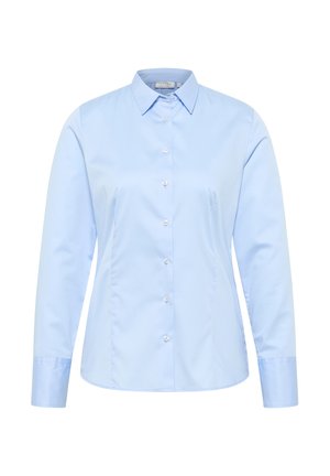 Helles blaues Langarmhemd aus Baumwolle, mit einer Knopfleiste, klassischem Kragen und einfachem Manschettendesign mit glatter Textur.