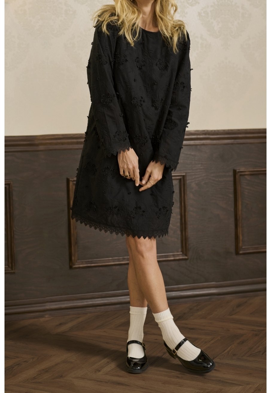 cream dress with black shoes Cream Dress with Heels Black Girl