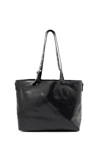 Borsa a tracolla nera in pelle con finitura lucida, dotata di due manici e accenti in metallo argentato lungo le cinghie. Chiusura a zip su un lato.