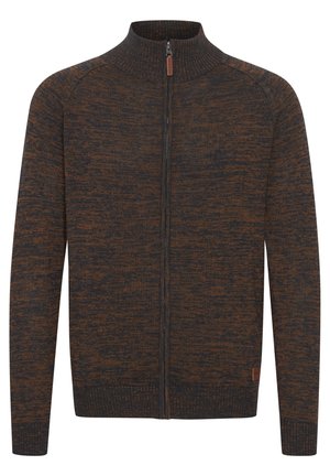 Zip-up jacka i mörkbrun med en strukturerad, flammig mönstring; ribbad krage och ärmslut; läderlogotypdetalj vid fållen.