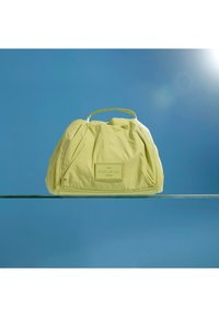 The Flat Lay Co. THE FLAT LAY CO. DRAWSTRING MAKEUP BAG - Neceser - light green parachute