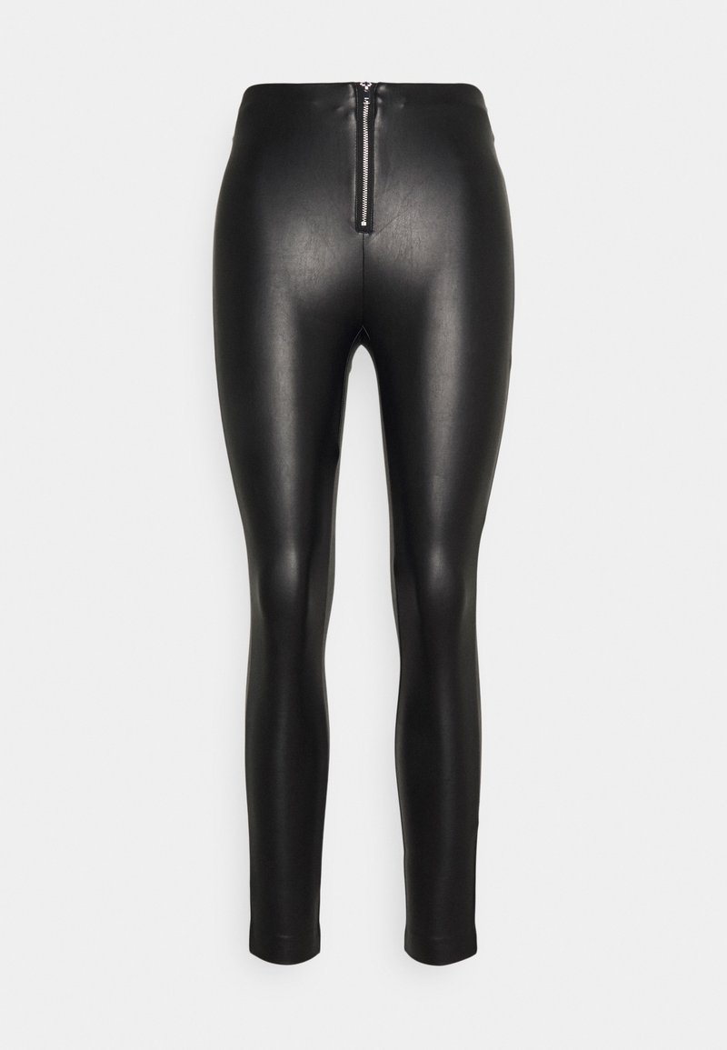 Leggings en similicuir noir avec une taille haute et une fermeture éclair frontale courant de la taille à l'entrejambe sur un fond uni.