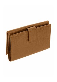 Portefeuille en cuir brun texturé avec un bouton-pression, design plié et coutures visibles sur un fond blanc.
