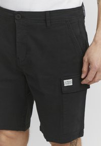 11 Project PRLOUKATO REGULAR FIT - Shorts - black