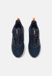 Viking IMPACT GTX UNISEX - Αθλητικά παπούτσια - navy