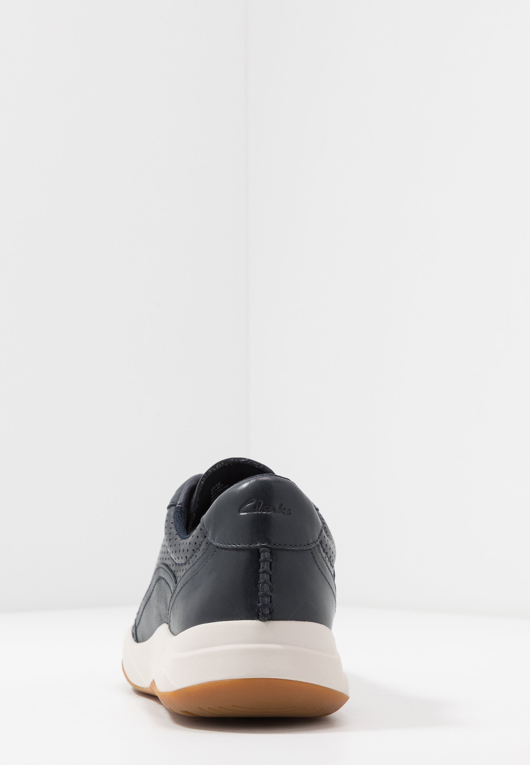 clarks sift lace trainer