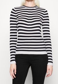 Object Tall Maglione - black