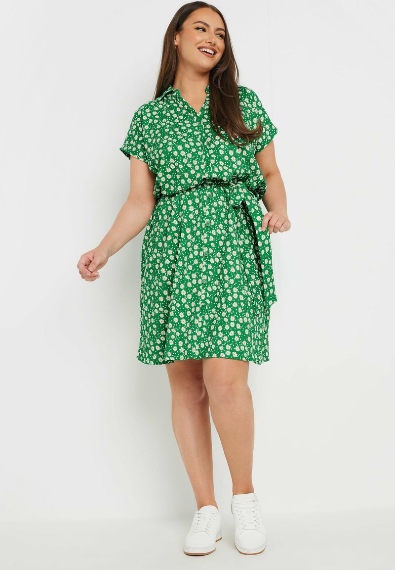 Yours Clothing FLORAL - Abito a camicia - green