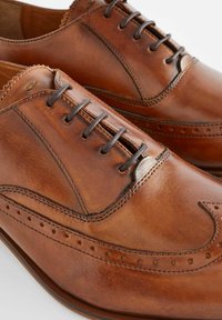 Next OXFORD WING BROGUE - Business-Schnürer - dark tan brown