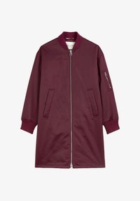 Valittu, aubergine red