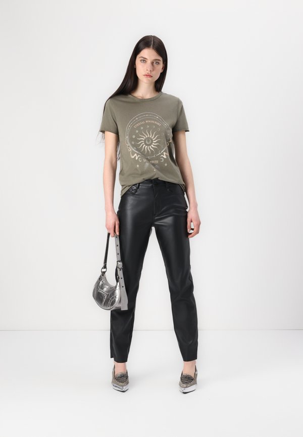 ONLLUCY LIFE NOOS - Print T-shirt - olive3