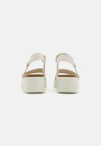 Thumbnail Image 3