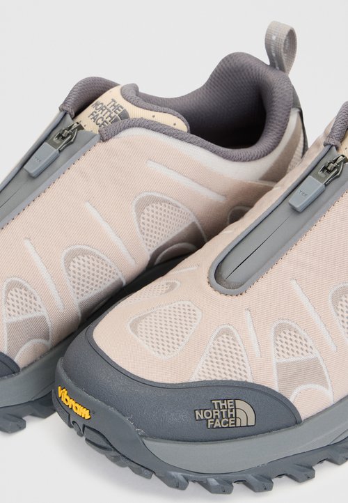 The North Face HEDGEHOG 06 SPEED UNISEX - Trainers - timeless taupe/stone slab — photo 7