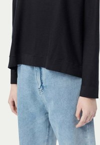 GOBI Cashmere BOATNECK - Stickad tröja - black