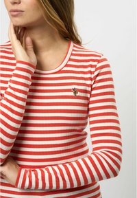 U.S. Polo Assn. CARLOTTA ciemnoczerwony