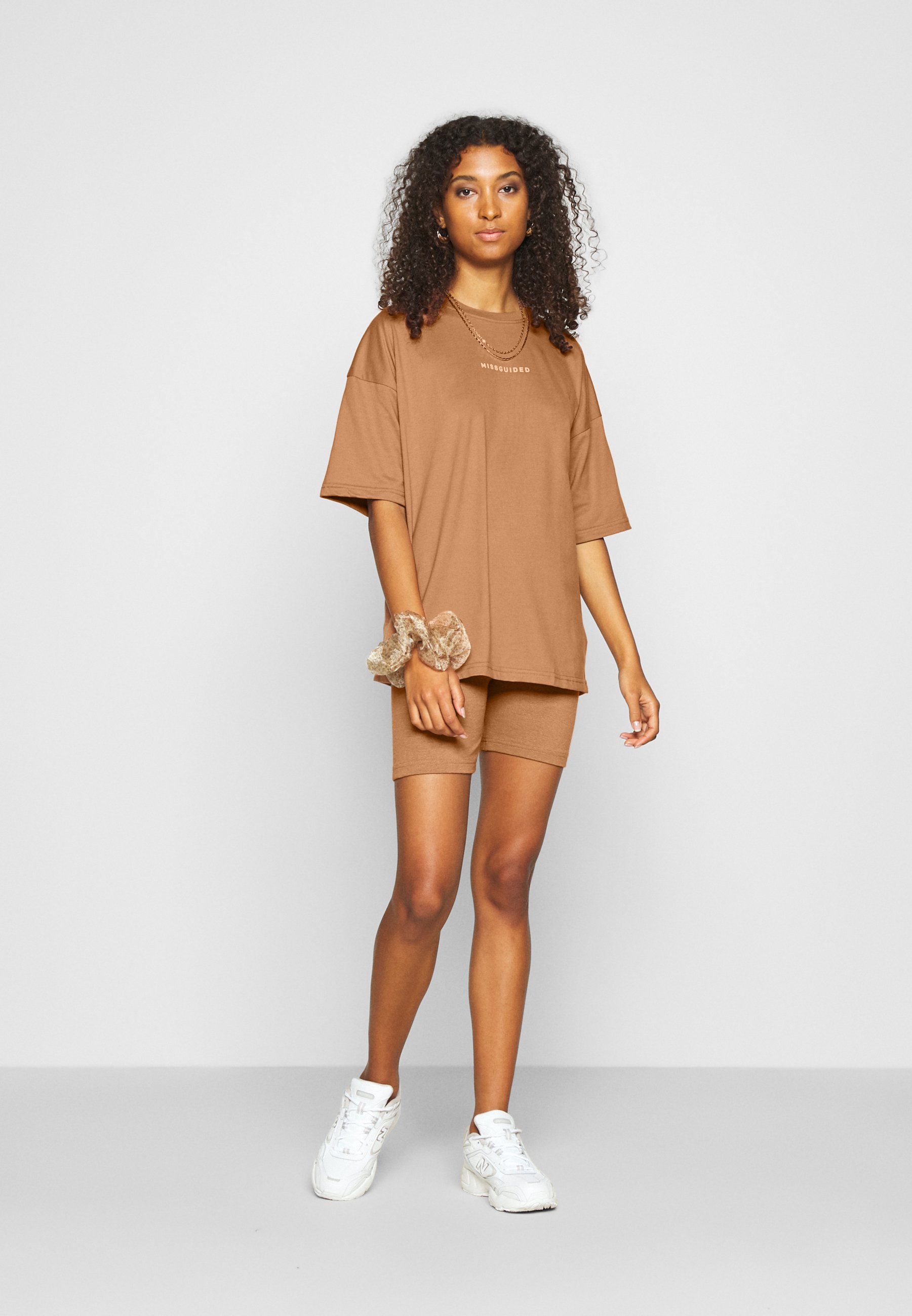 CYCLING MISSGUIDED SET - Shorts - tan 
