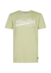 Lichtgroene T-shirt van katoen, met witte grafische tekst "Petrol Ind" en een ronde halslijn met korte mouwen.