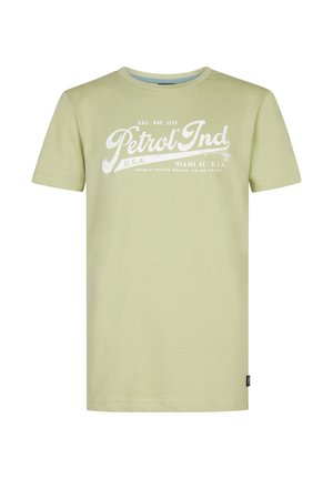 Lichtgroene T-shirt van katoen, met witte grafische tekst "Petrol Ind" en een ronde halslijn met korte mouwen.