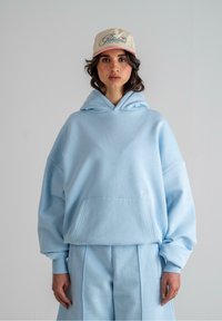 Thumbnail Image 4