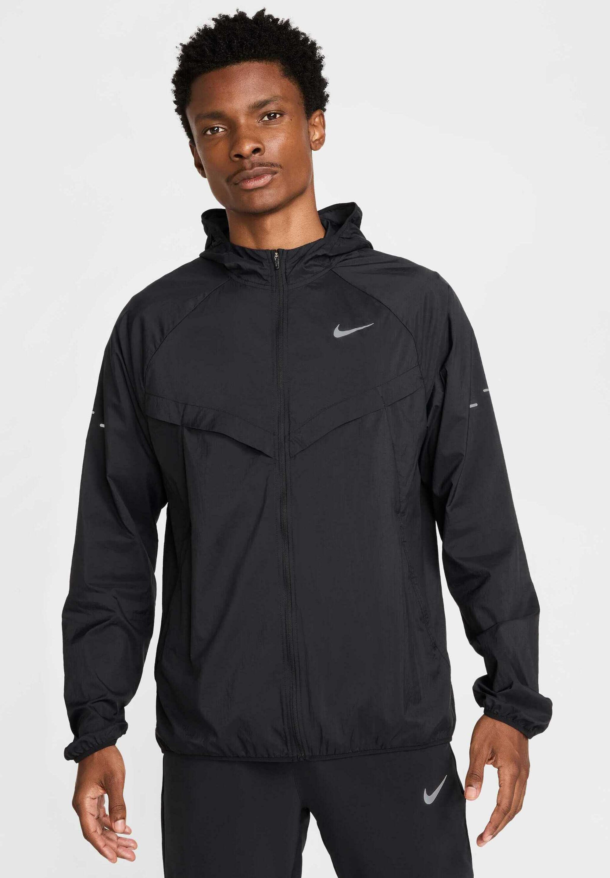 Nike Performance STRIDE JACKET - Windbreaker - black black/black 