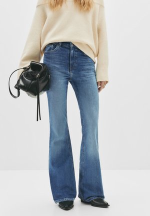 PULL&BEAR - Jeansy Dzwony