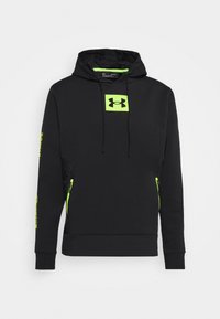Felpa nera con cappuccio e logo Under Armour in verde neon, tasche laterali con zip e cordoncino; design elegante e tessuto morbido.
