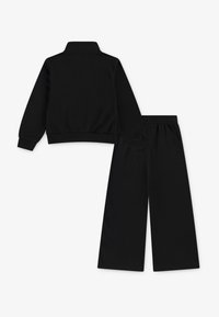 Nike Sportswear WIDE LEG CLUB - Träningsset - black