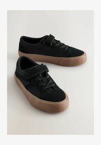 Non sélectionné, black