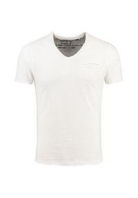 Camiseta de algodón blanca de manga corta con escote en V y un pequeño bolsillo en el lado izquierdo. Textura suave y diseño simple, adecuado para un uso casual.